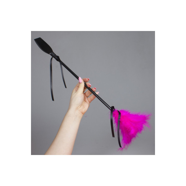 Cravache avec plumeau rose 50 cm 